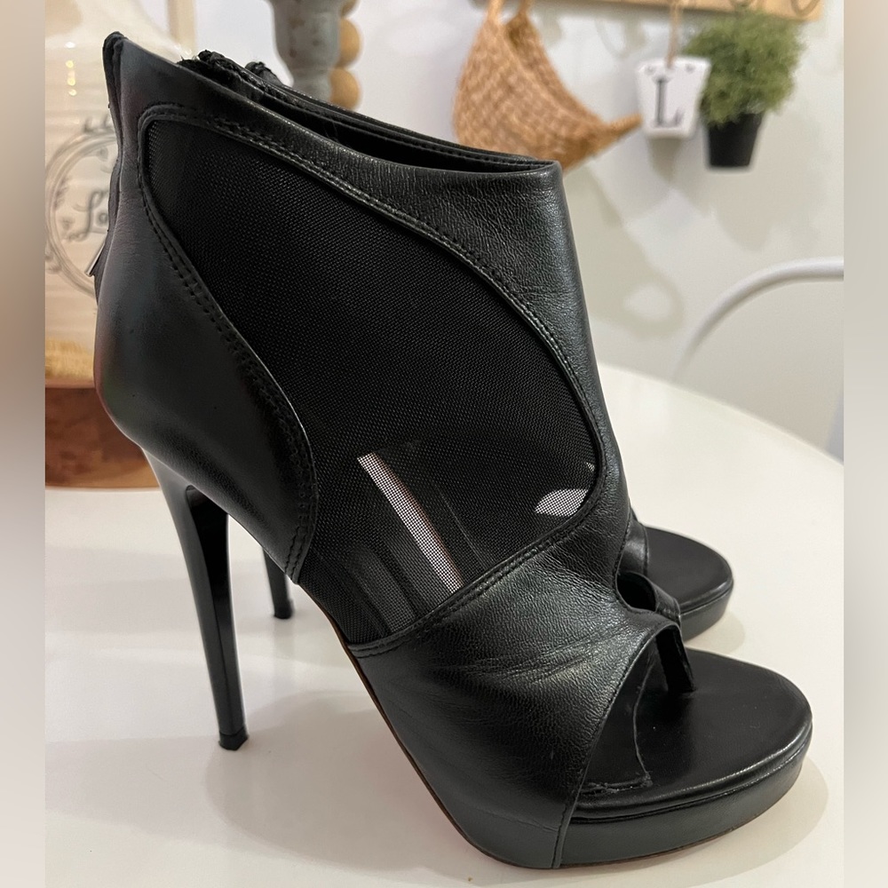 Alexander McQueen Black leather & Mesh Booties